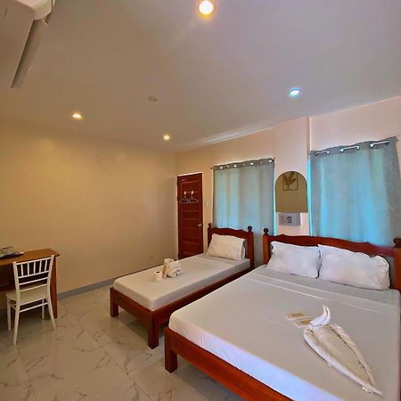 Elnora Delmar Travellers Inn Siquijor Buitenkant foto